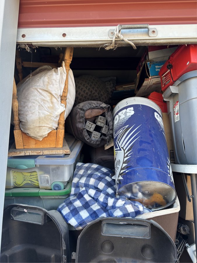 5 x 10 storage unit in Tucson, AZ