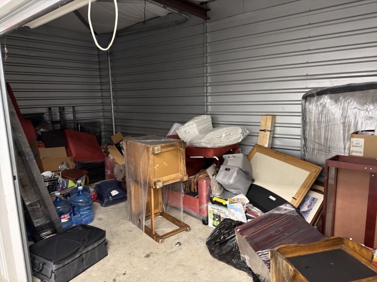 20 x 10 storage unit in Houston, TX