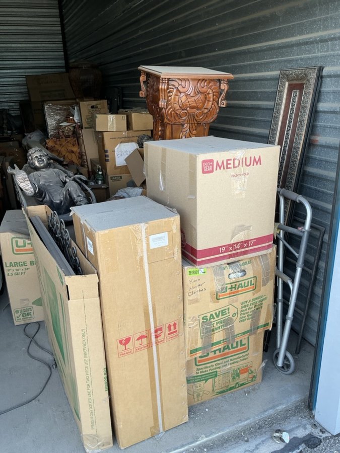10 x 25 storage unit in Las Vegas, NV
