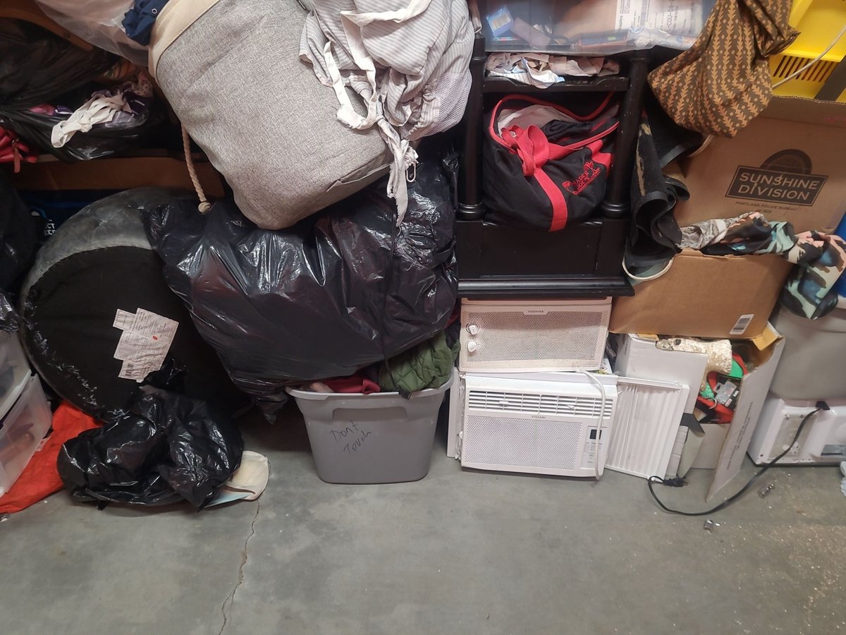 10 x 5 storage unit in Portland, OR