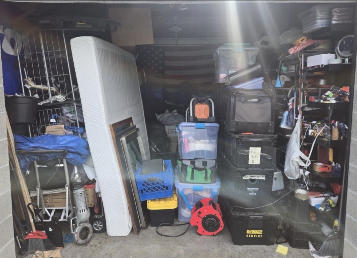 10 x 15 storage unit in Auburn, WA