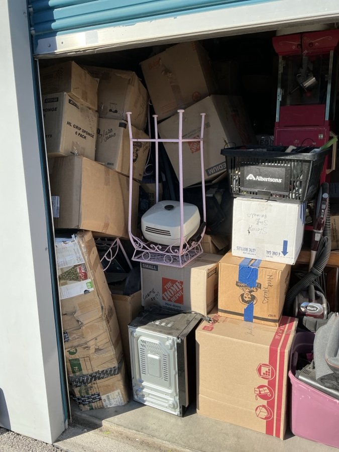 10 x 10 storage unit in Las Vegas, NV