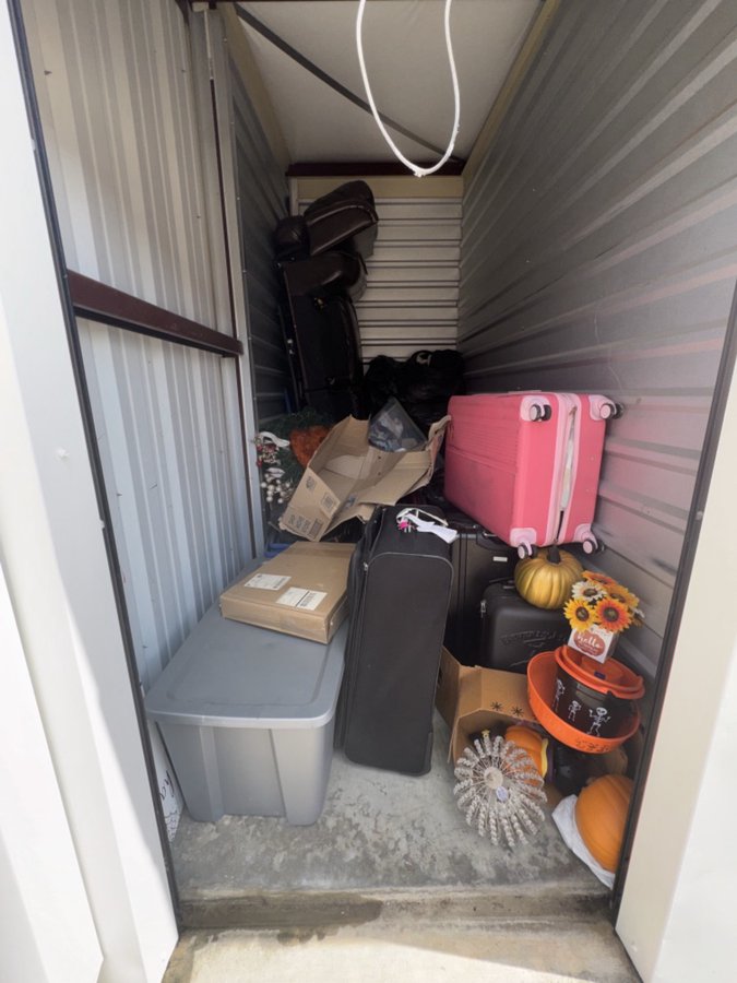 5 x 10 storage unit in Cypress, TX