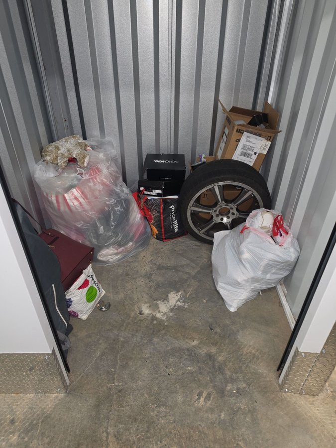 5 x 5 storage unit in Hamden, CT