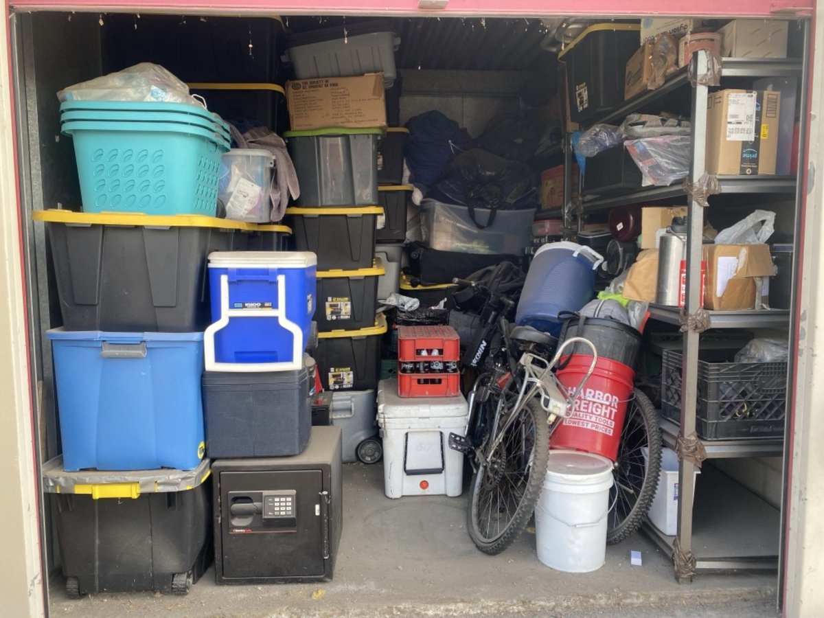 10 x 10 storage unit in Phoenix, AZ