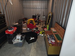 10 x 20 storage unit in Hamden, CT