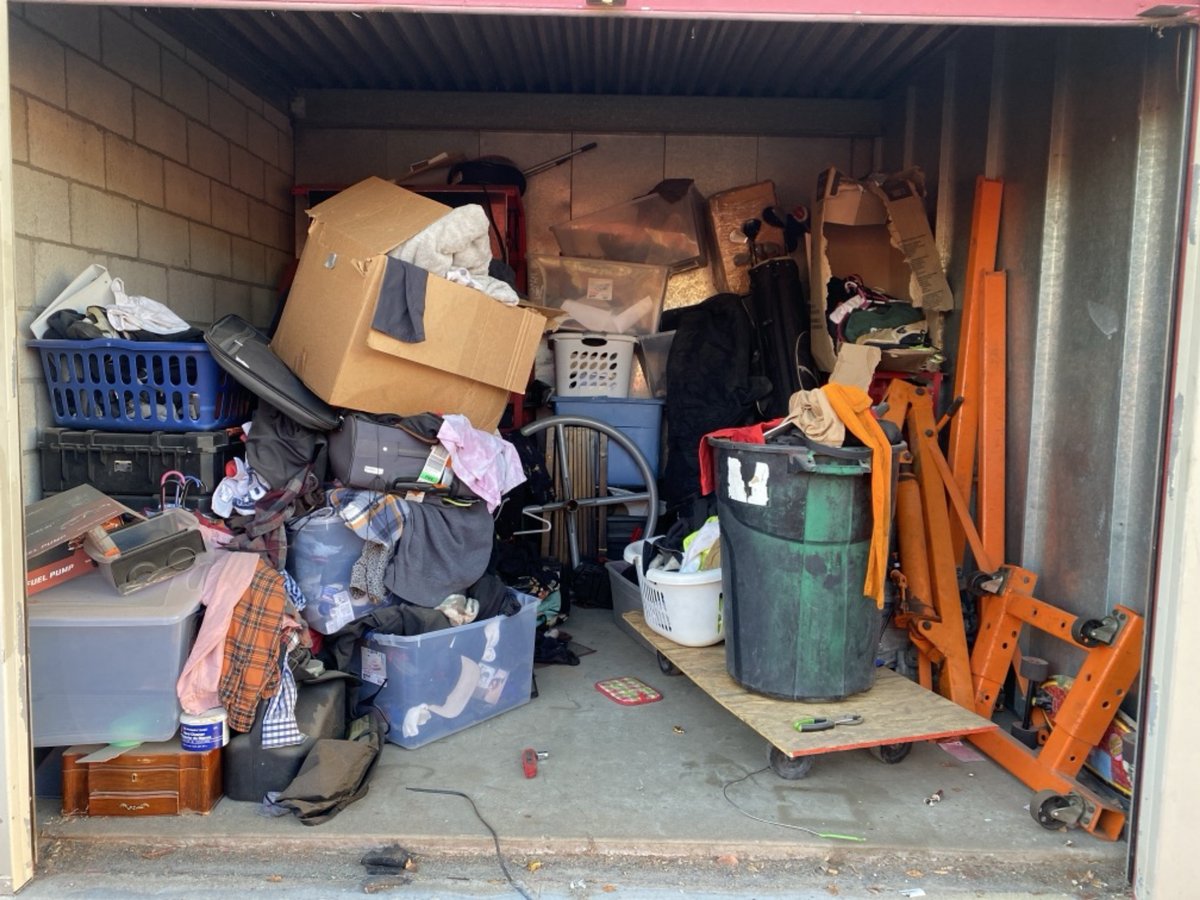 10 x 10 storage unit in Phoenix, AZ