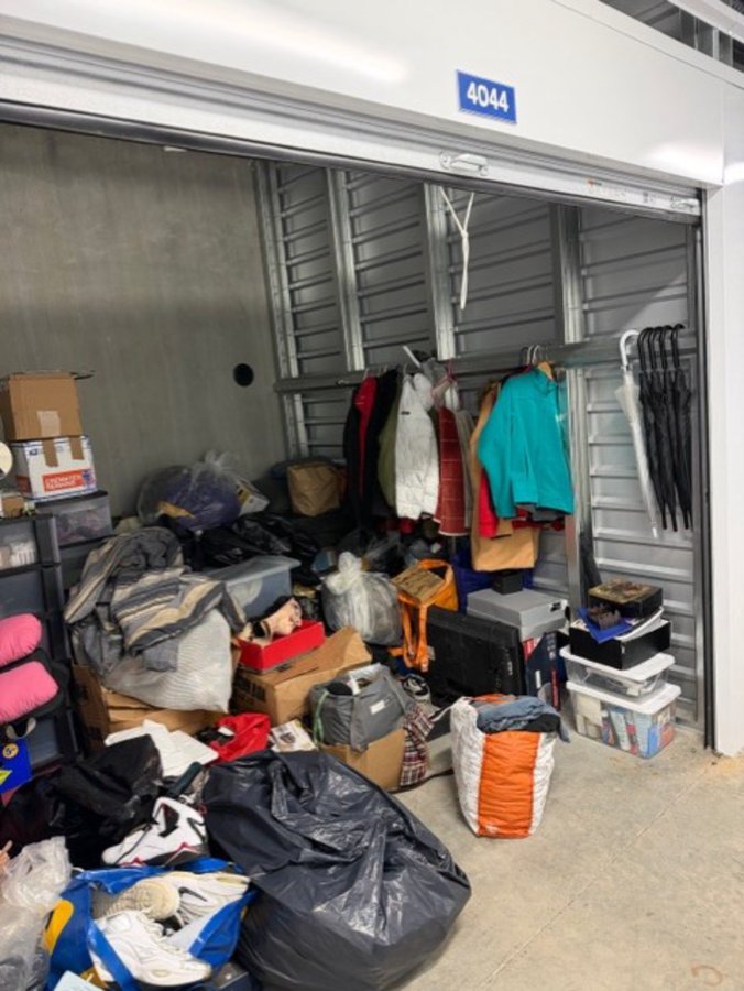 10 x 10 storage unit in Seattle, WA