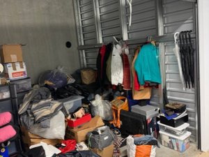 10 x 10 storage unit in Seattle, WA