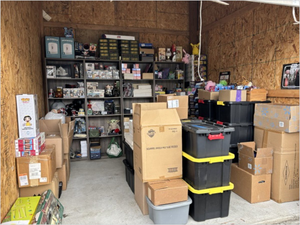 10 x 10 storage unit in Fortville, IN