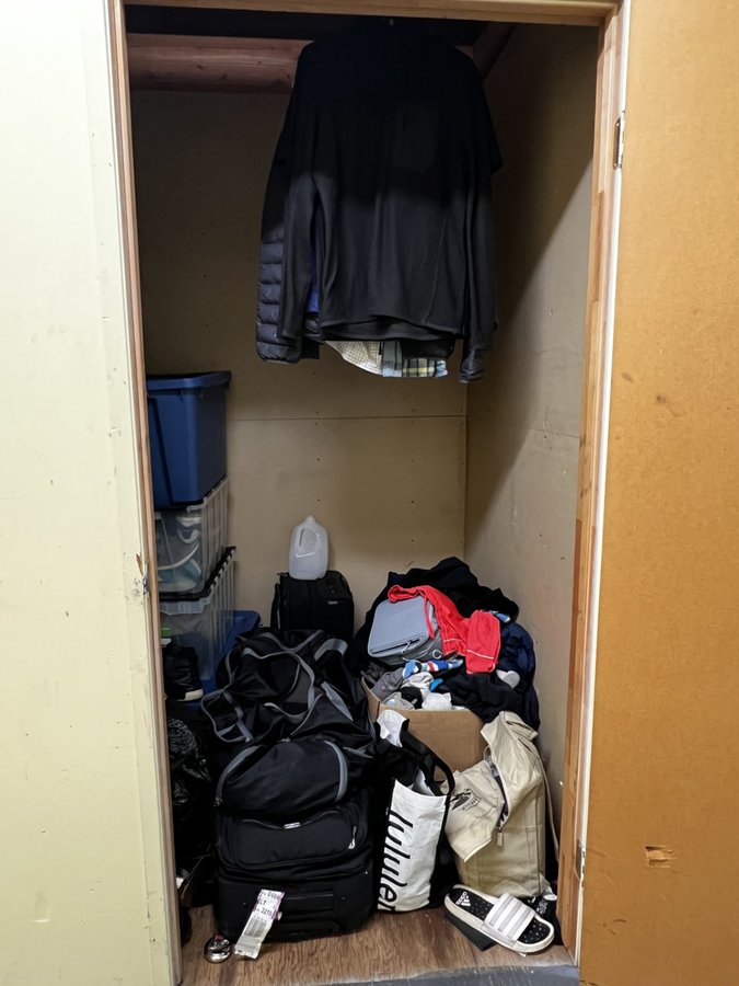 5 x 5 storage unit in Cardiff, CA