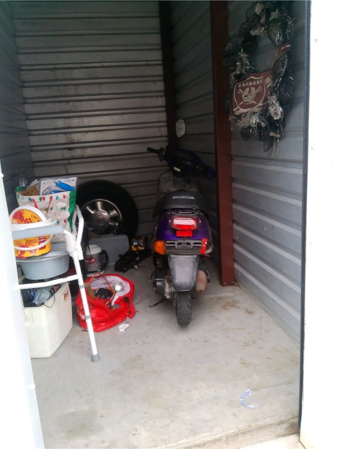 5 x 10 storage unit in Des Moines, IA