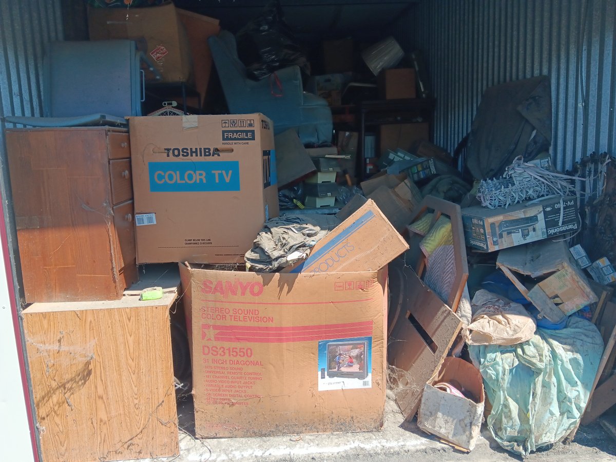 10 x 32 storage unit in American Canyon, CA