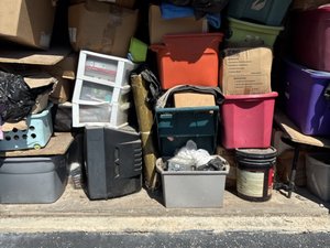 10 x 10 storage unit in Universal City, TX