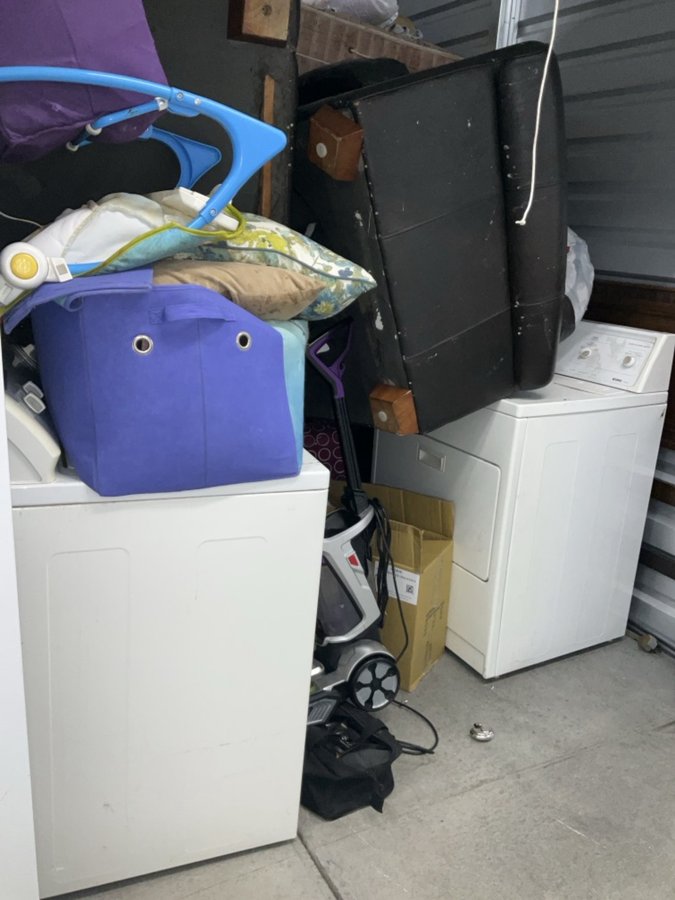 7 x 10 storage unit in Newberg, OR