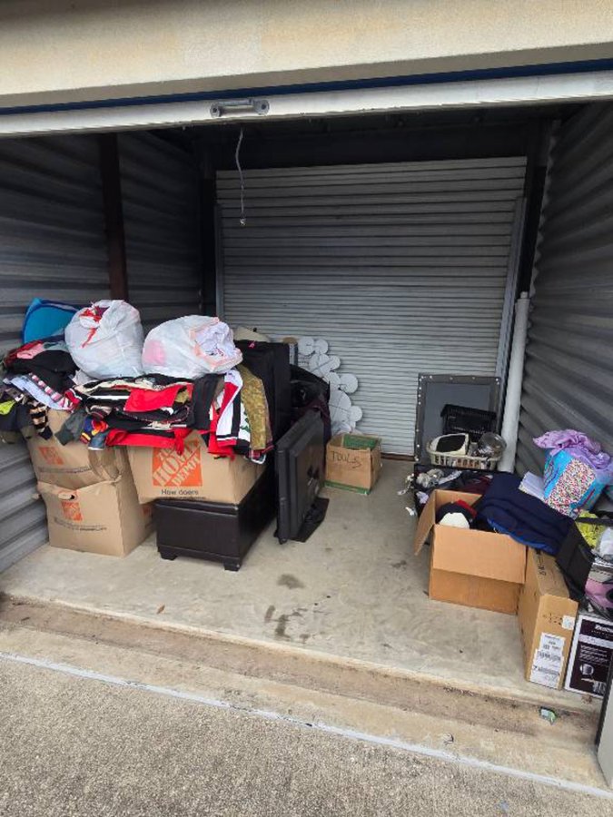 10 x 10 storage unit in Carrollton, TX