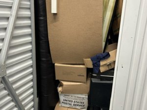 9 x 10 storage unit in North Bergen, NJ
