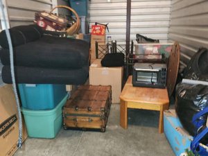 8 x 15 storage unit in Chesapeake, VA
