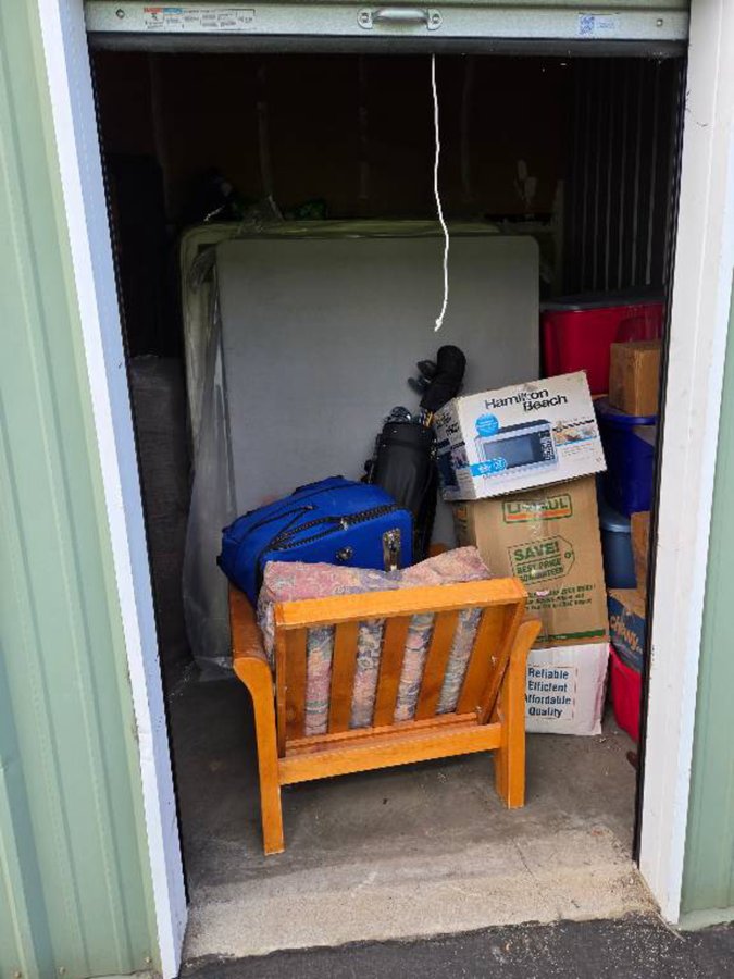 10 x 10 storage unit in Oxnard, CA