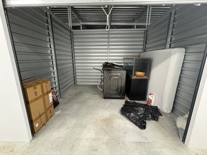 10 x 10 storage unit in Clearwater, FL