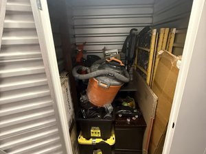 5 x 5 storage unit in Alexandria, VA