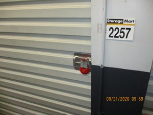5 x 10 storage unit in Concord, CA