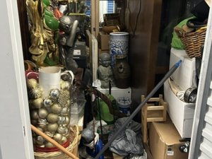 5 x 10 storage unit in North Bergen, NJ