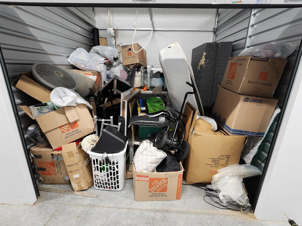 10 x 10 storage unit in Palmetto, FL