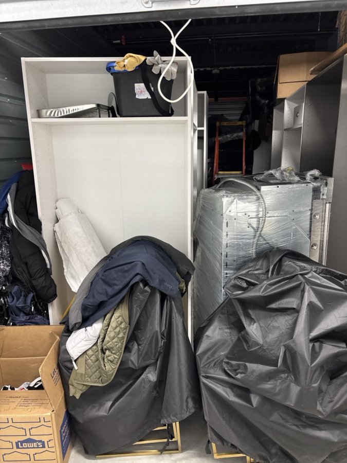 10 x 30 storage unit in San Antonio              , TX