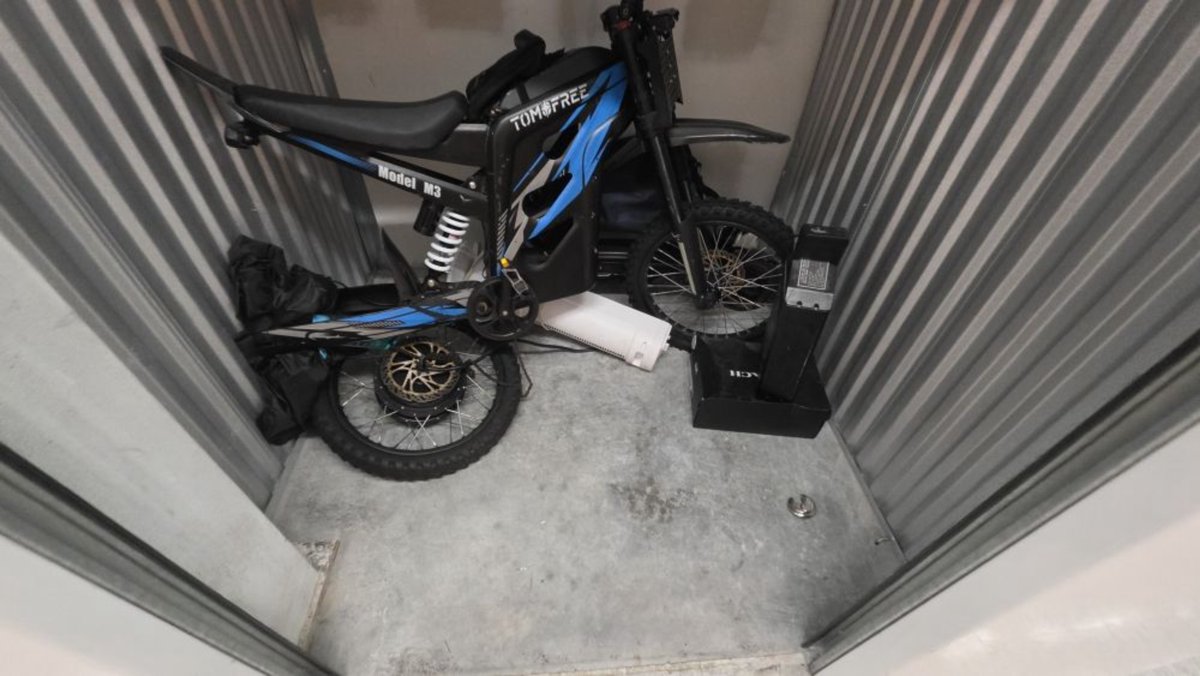 5 x 5 storage unit in Ft Lauderdale, FL