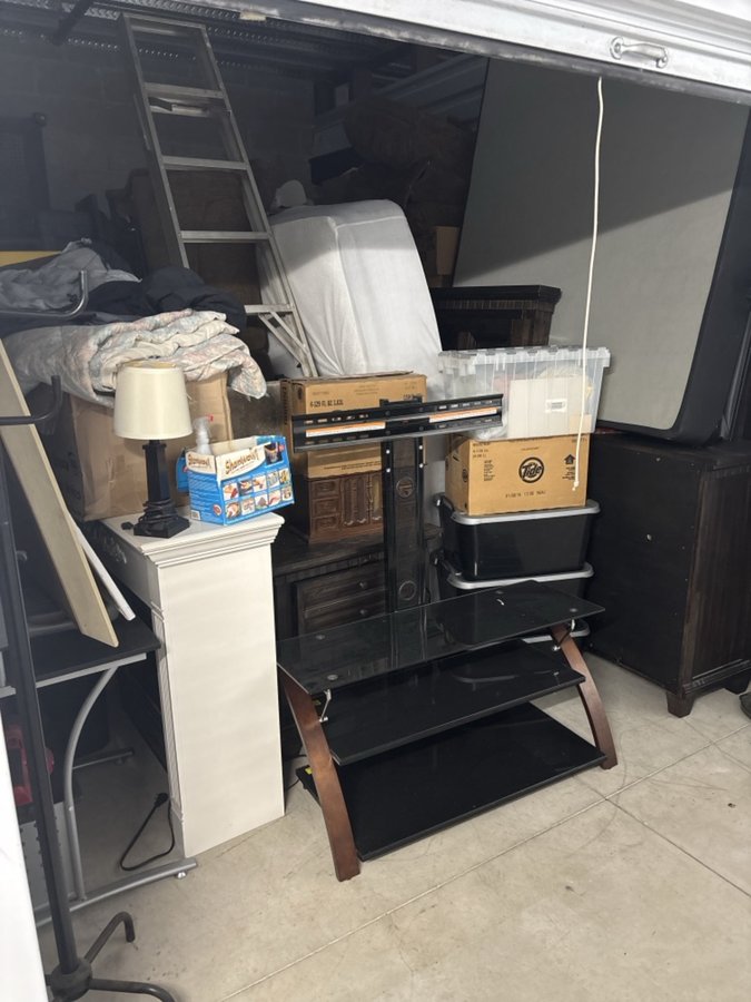 10 x 15 storage unit in Live Oak, TX