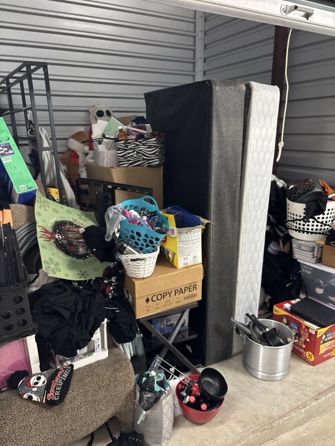 10 x 10 storage unit in San Antonio, TX