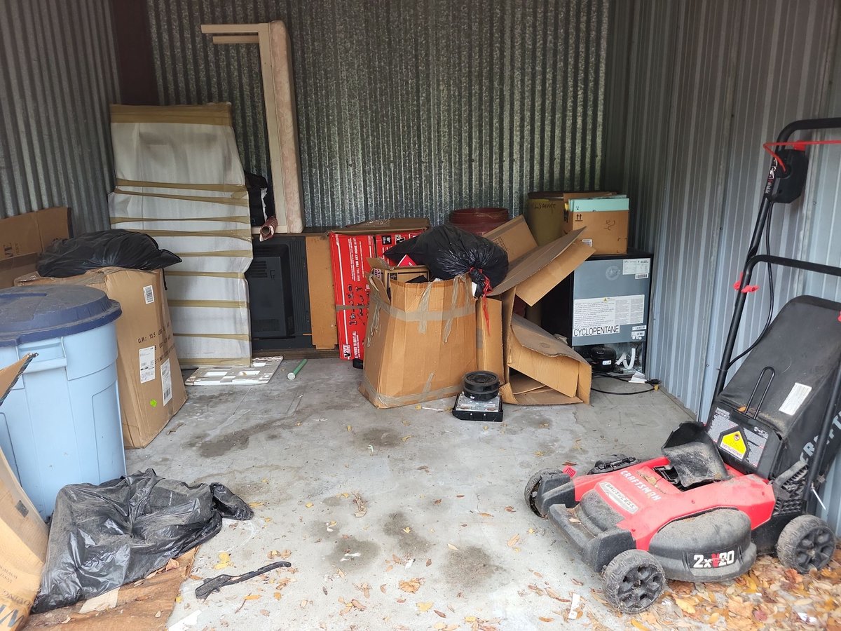 10 x 12 storage unit in Orlando, FL
