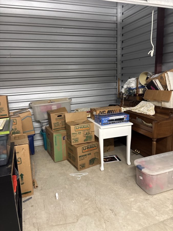 10 x 10 storage unit in San Antonio, TX