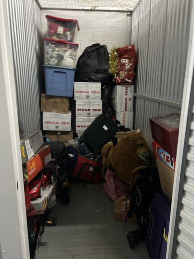 5 x 10 storage unit in North Bergen, NJ