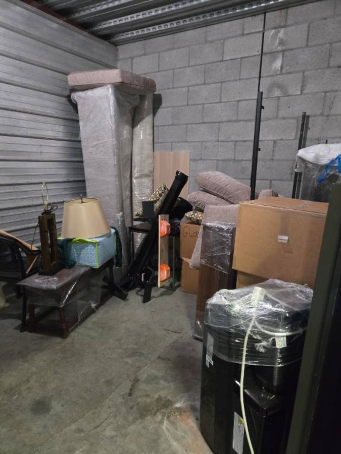 10 x 15 storage unit in San Francisco, CA