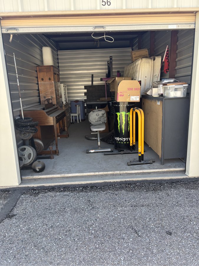 10 x 20 storage unit in Tucson, AZ