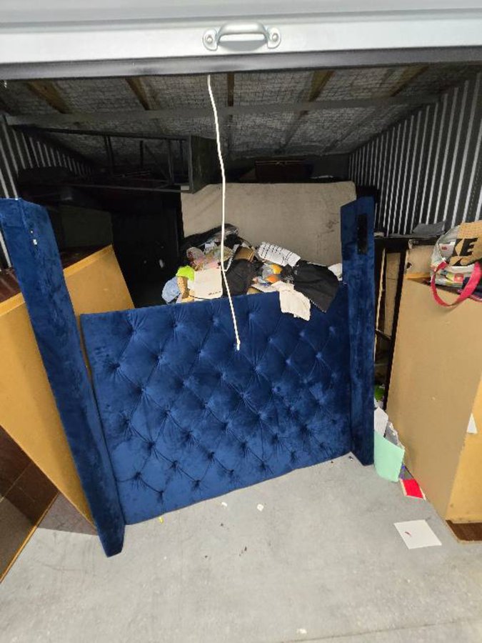 10 x 10 storage unit in Fredericksburg, VA