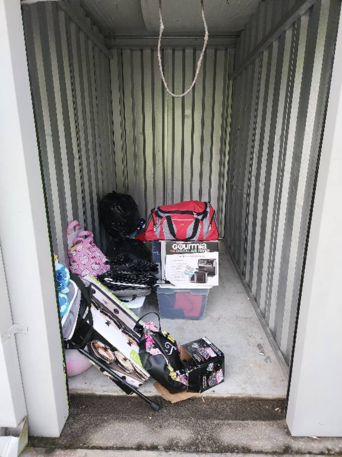 5 x 10 storage unit in Lithonia, GA