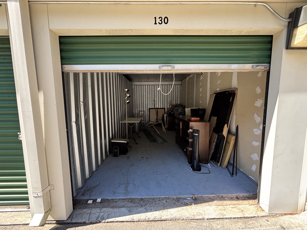 10 x 20 storage unit in Covington, GA