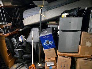 10 x 10 storage unit in Simi Valley, CA