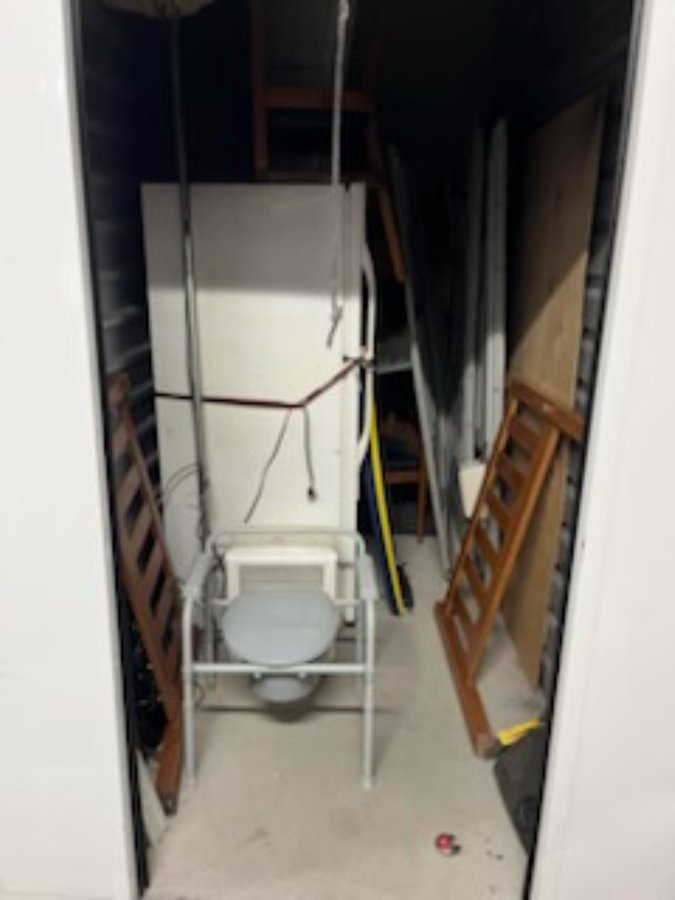 5 x 10 storage unit in Escondido, CA