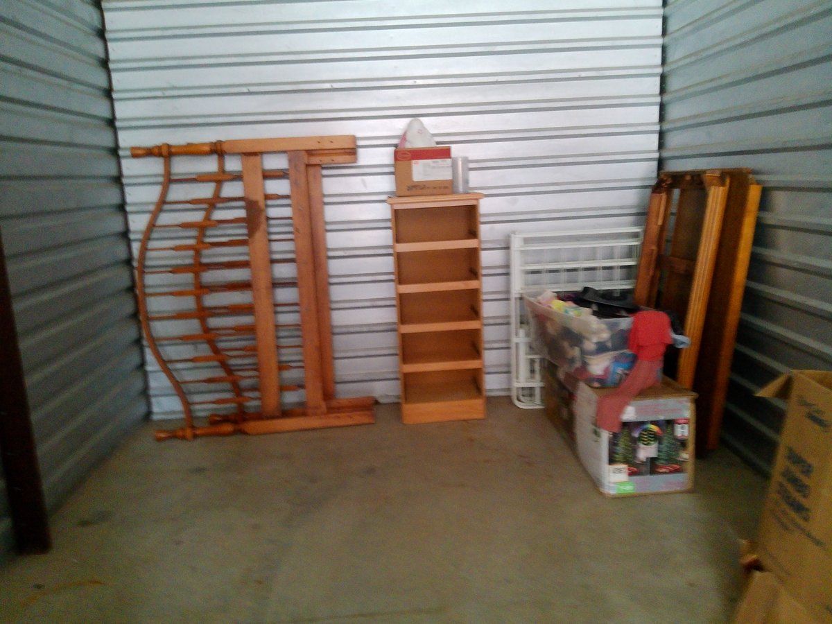 5 x 10 storage unit in Des Moines, IA