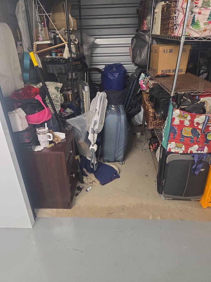 10 x 10 storage unit in Durham, NC
