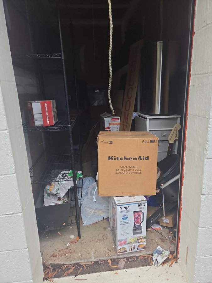 5 x 10 storage unit in Matthews, NC