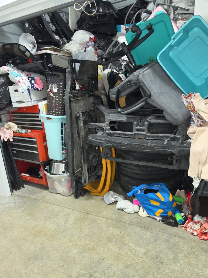 10 x 10 storage unit in Mcminnville, OR