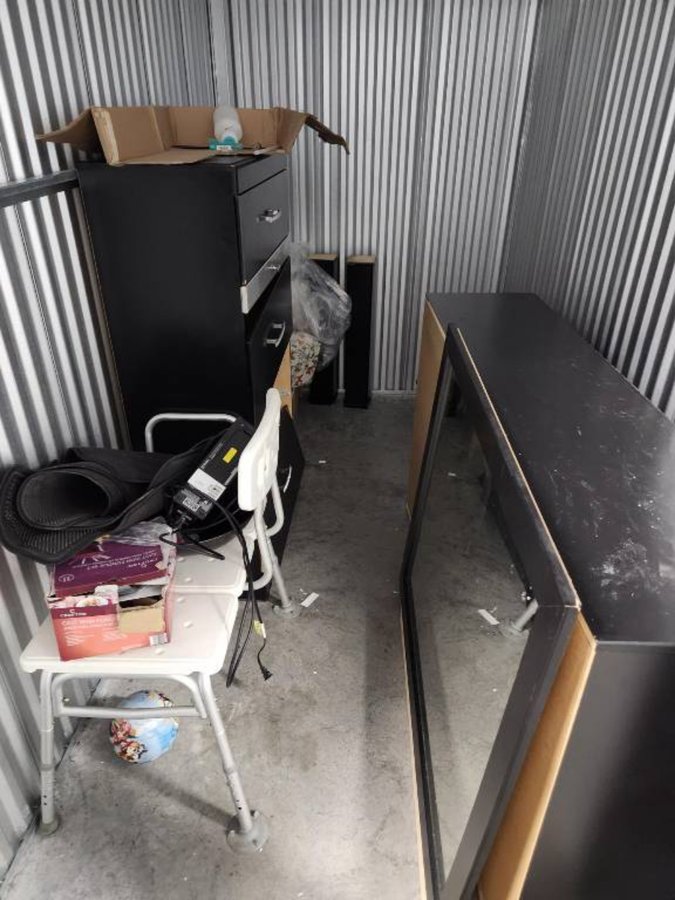 5 x 10 storage unit in Chicago, IL