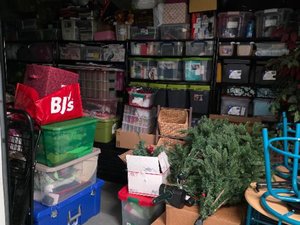 10 x 20 storage unit in Chantilly, VA
