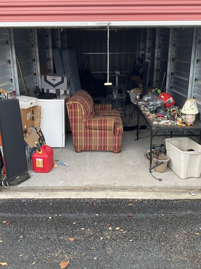 10 x 30 storage unit in Radcliff, KY