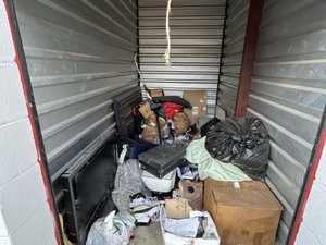 5 x 10 storage unit in Houston, TX